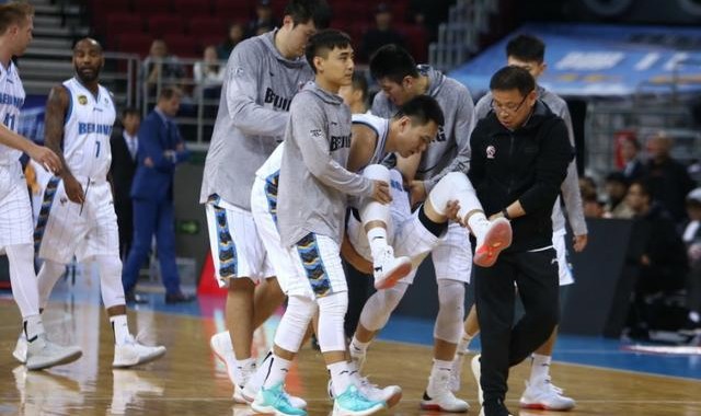  科隆队长韧带撕裂，升班马遭遇严重伤病打击  