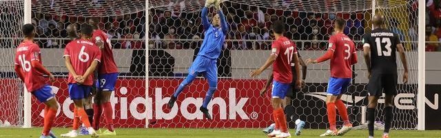  布雷斯特门将超神扑救零封巴黎  