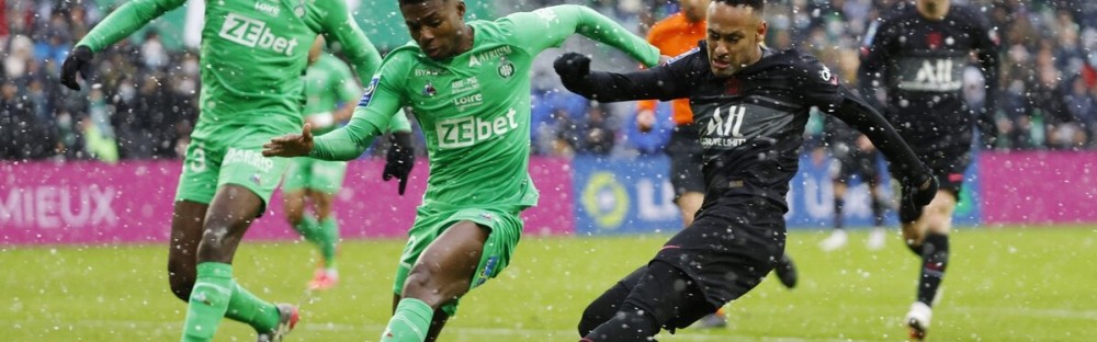  巴黎圣日耳曼客场逆转击败里昂，积分榜领跑优势扩大  