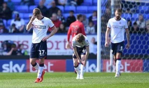  法甲老牌劲旅波尔多遭遇降级危机  