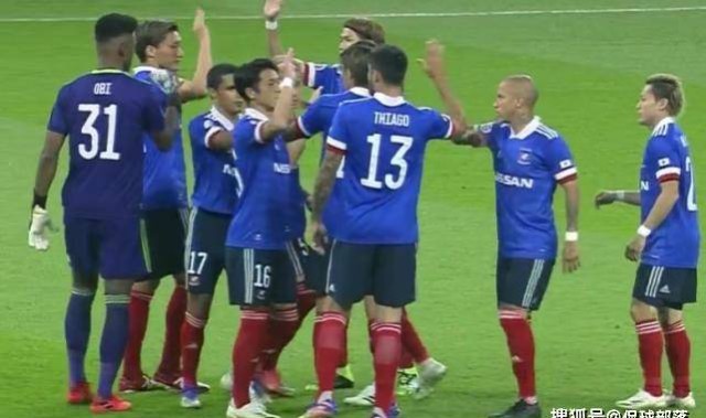  德甲新军上演逆袭好戏跻身欧联资格区  