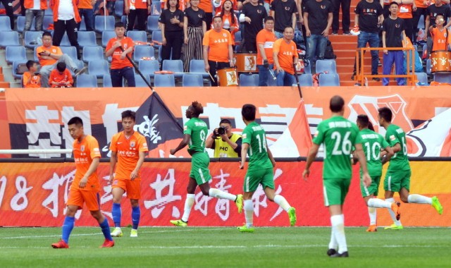  马赛核心球员重伤缺阵 球队遭遇三连败危机  