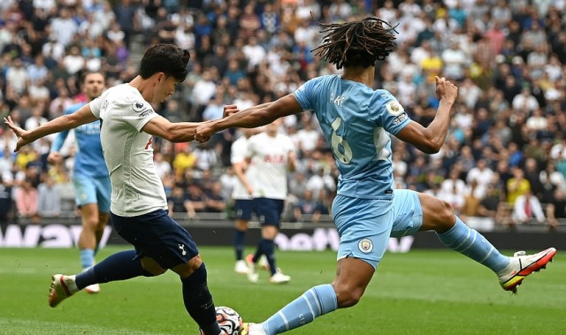  热刺绝杀曼城凯恩读秒头球改写争冠格局  