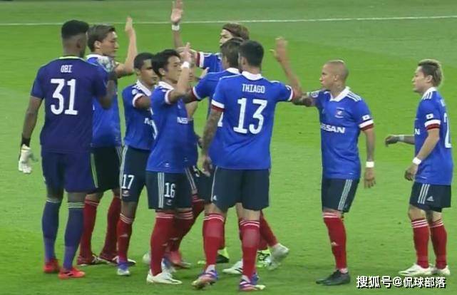  德甲新军上演逆袭好戏跻身欧联资格区  