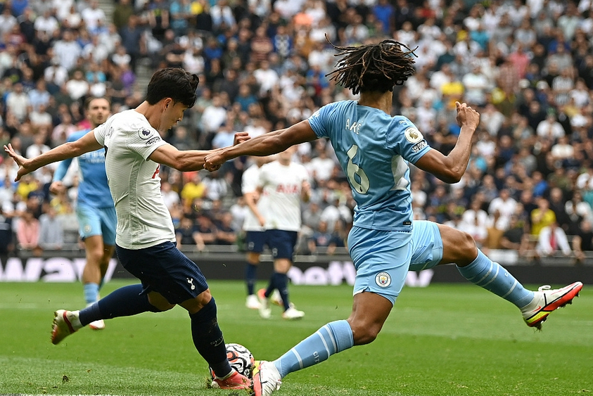  热刺绝杀曼城凯恩读秒头球改写争冠格局  